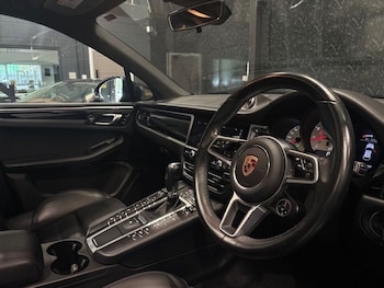 Used Porsche Macan 2020 for sale - 78688738: Photo