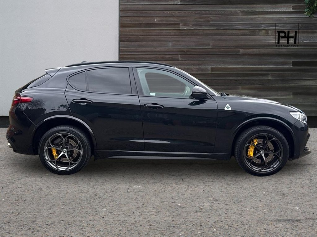 Used Alfa Romeo Stelvio 2018 for sale - 77850288: Photo 5