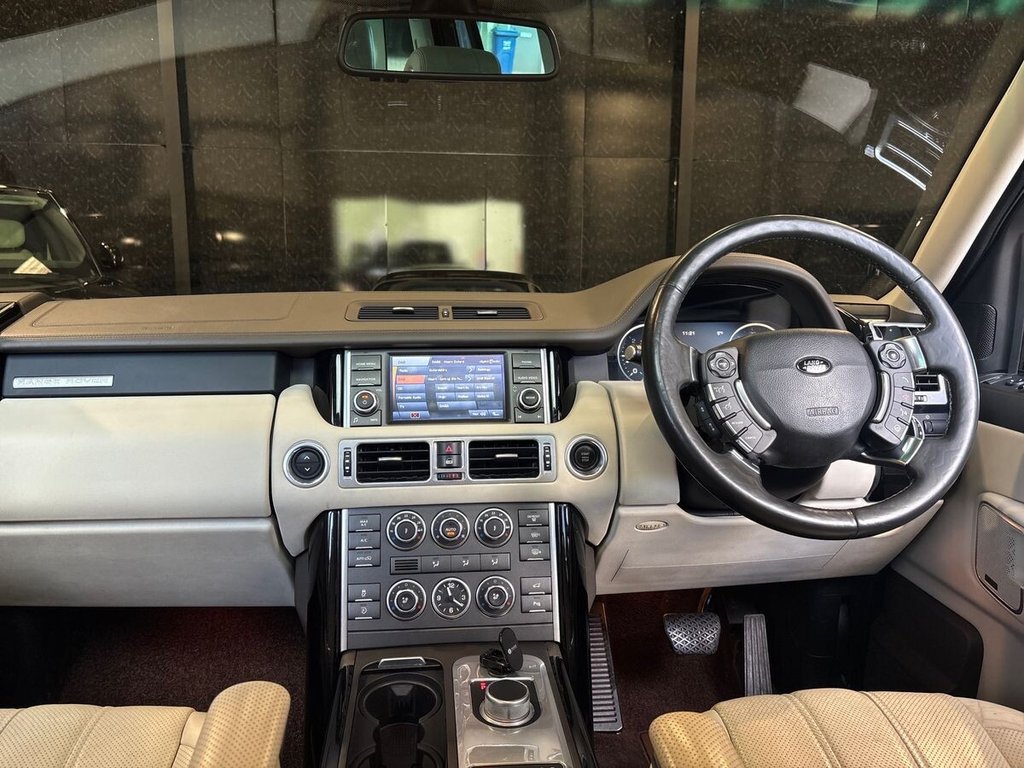 Used Land Rover Range Rover 2015 for sale - 78110543: Photo 11