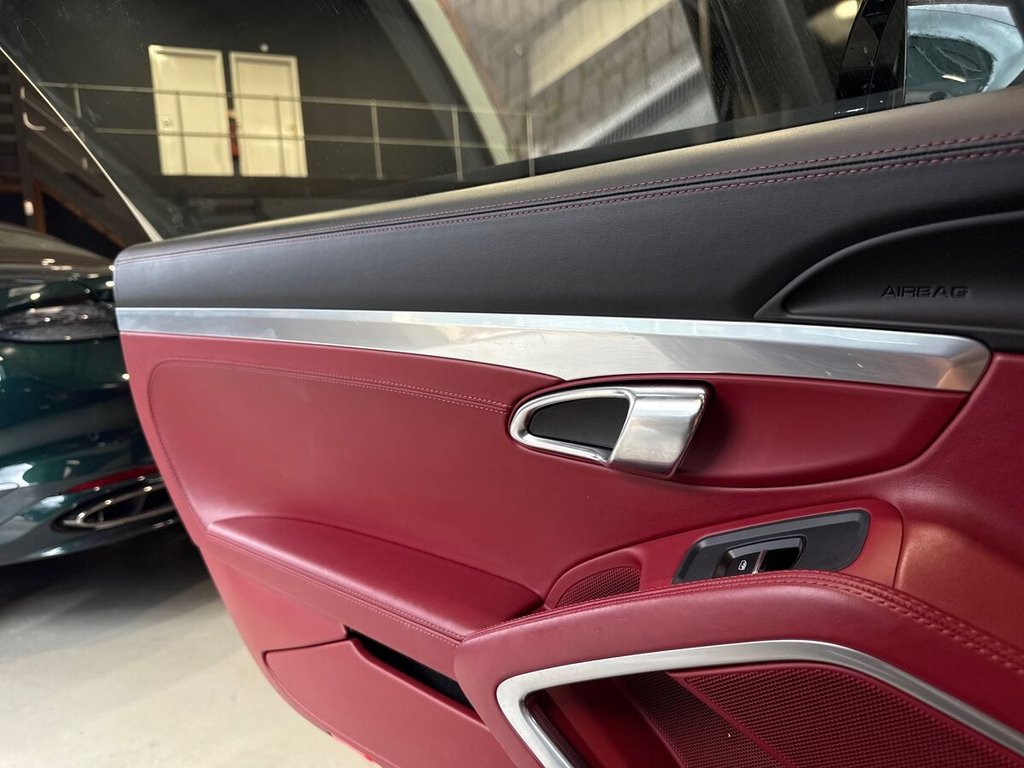 Used Porsche 911 2016 for sale - 75752522: Photo 37