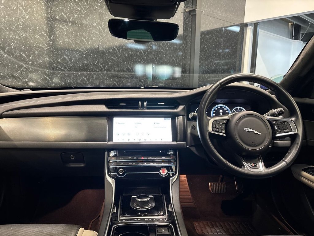 Used Jaguar XF 2019 for sale - 78110964: Photo 12