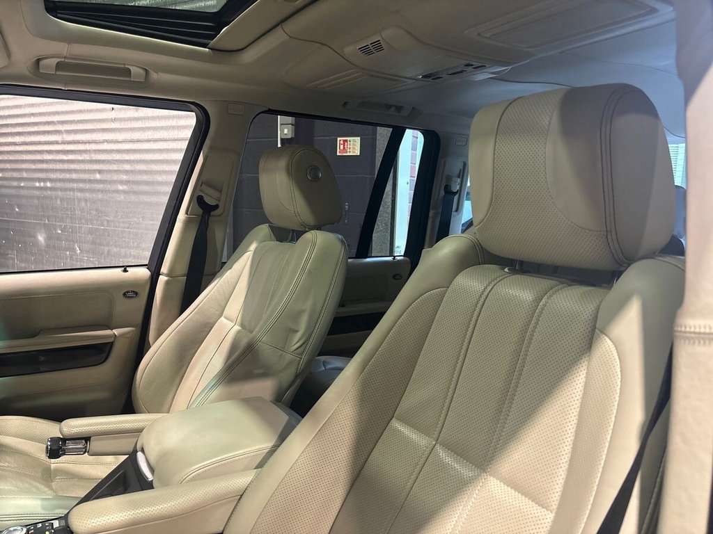 Used Land Rover Range Rover 2011 for sale - 77263352: Photo 17