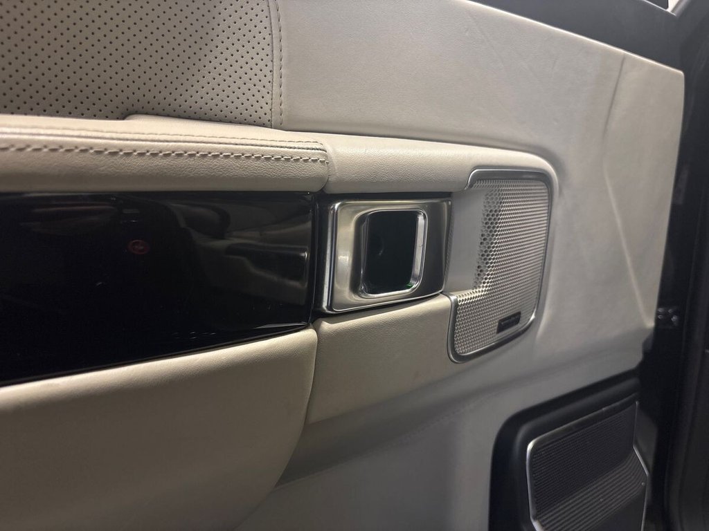 Used Land Rover Range Rover 2011 for sale - 77263352: Photo 43