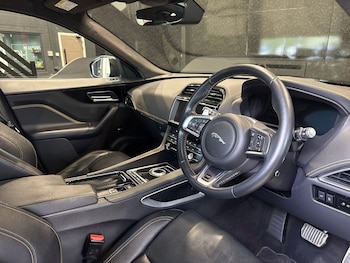 Used Jaguar F-Pace 2020 for sale - 78856097: Photo