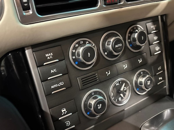 Used Land Rover Range Rover 2010 for sale - 76235408: Photo 26
