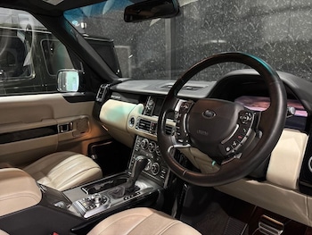 Used Land Rover Range Rover 2010 for sale - 76235408: Photo 2