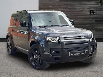 Used Land Rover Defender 2023 for sale - 78110142: Photo