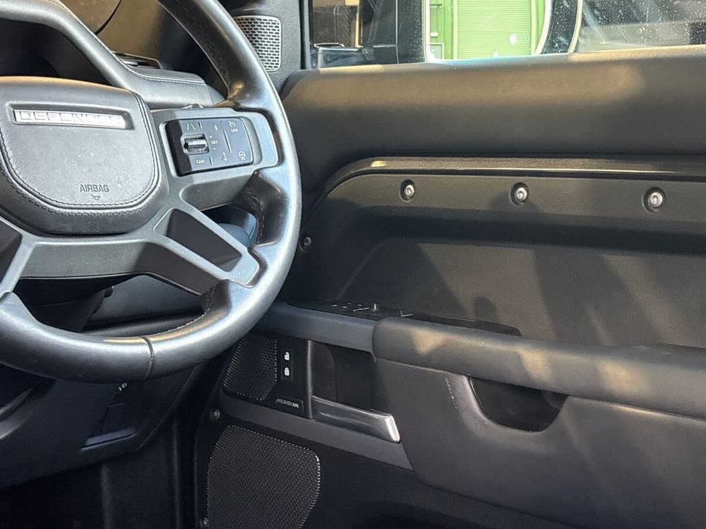 Used Land Rover Defender 2023 for sale - 78110142: Photo 22