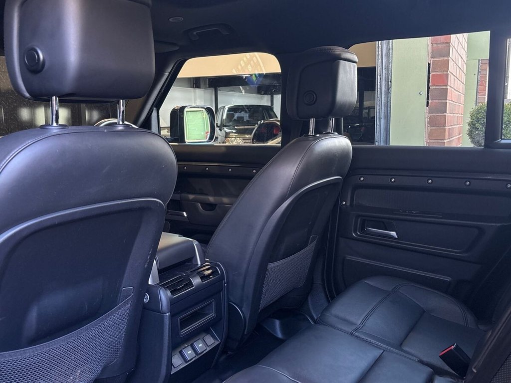 Used Land Rover Defender 2023 for sale - 78110142: Photo 24