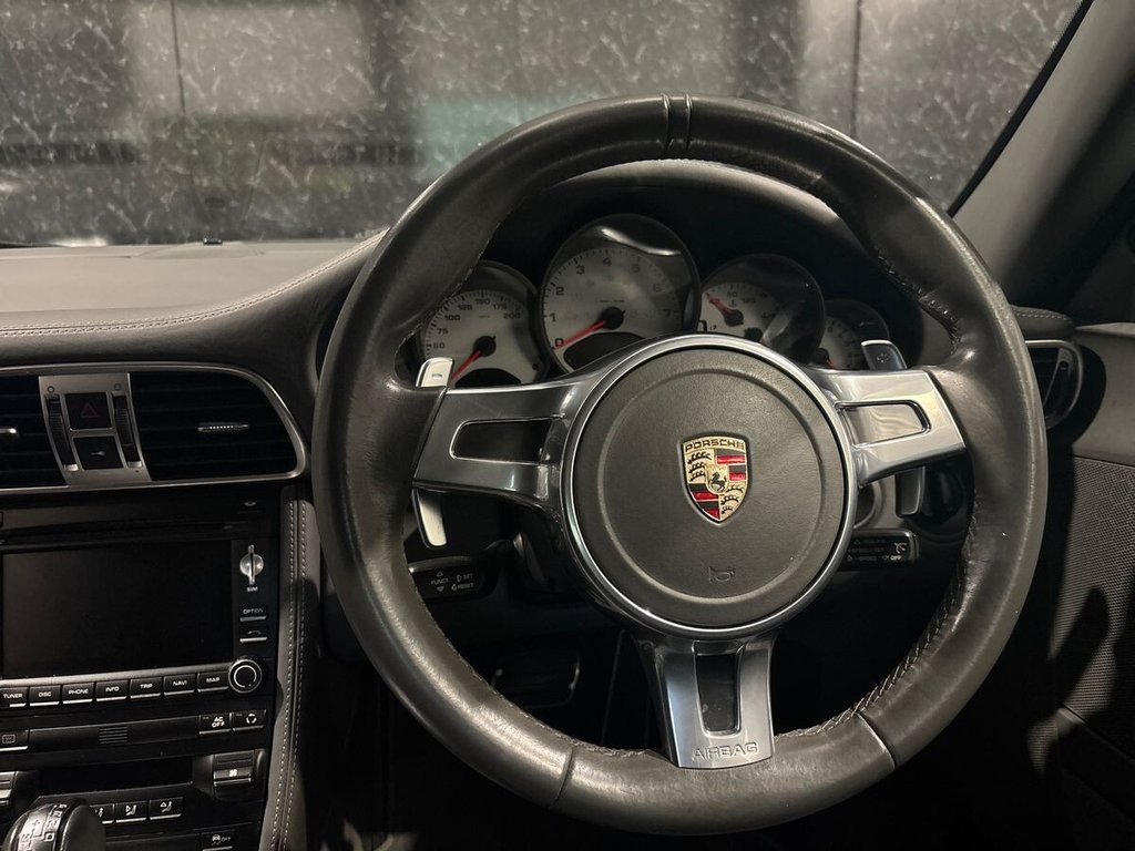 Used Porsche 911 2011 for sale - 76279496: Photo 16