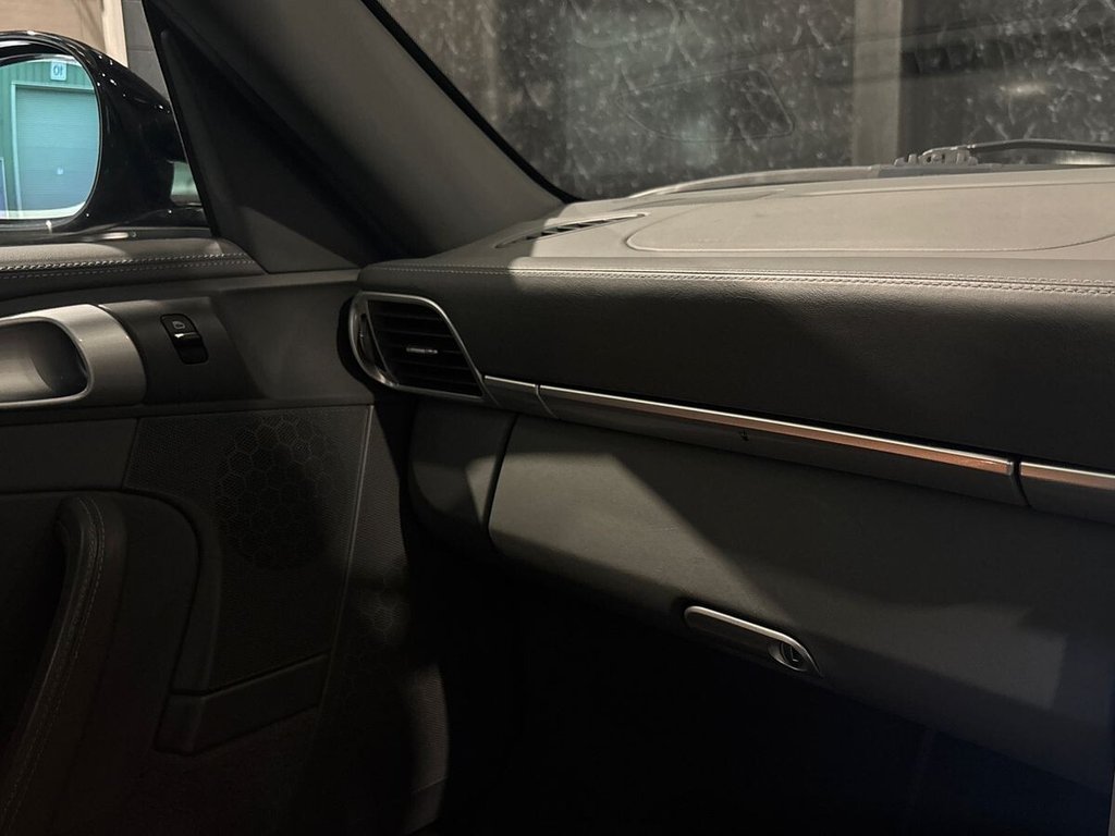 Used Porsche 911 2011 for sale - 76279496: Photo 50