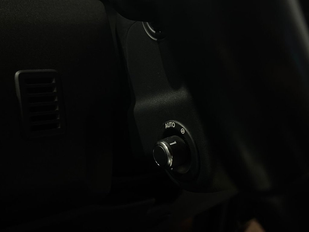 Vehicle 33