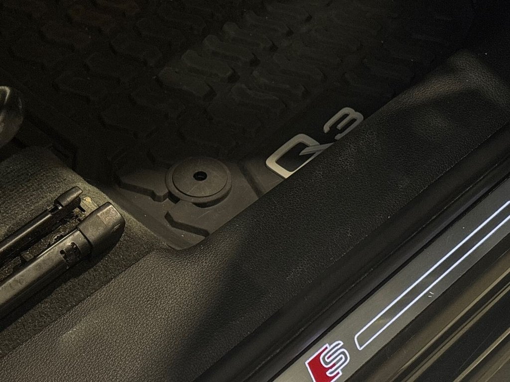 Used Audi Q3 2023 for sale - 77250307: Photo 25
