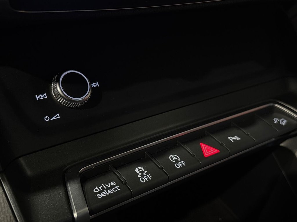 Used Audi Q3 2023 for sale - 77250307: Photo 38