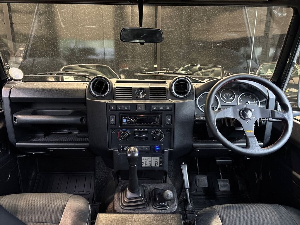 Used Land Rover Defender 2015 for sale - 76711586: Photo 12