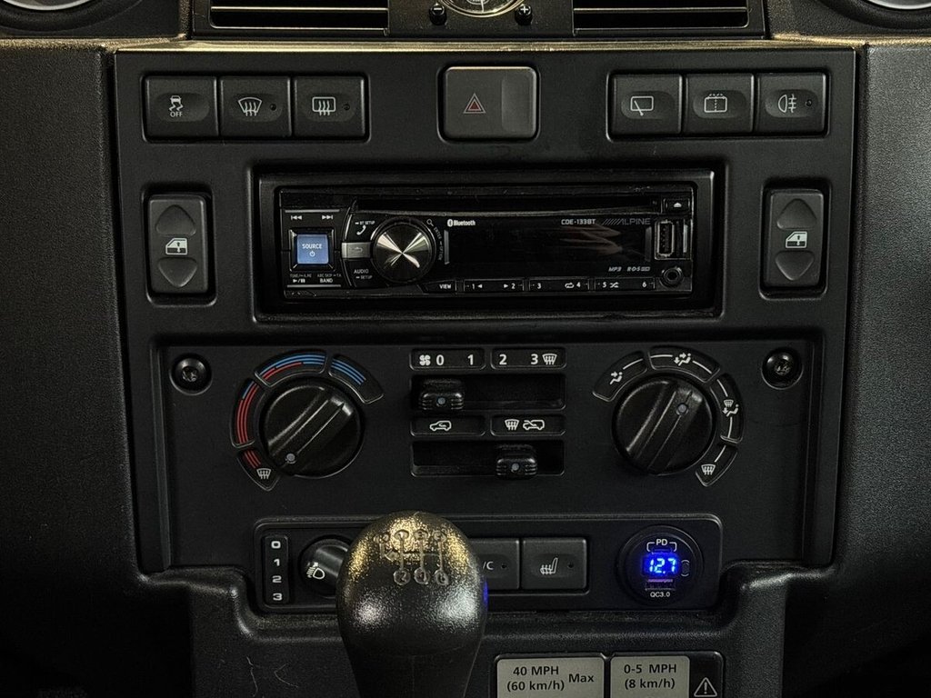 Used Land Rover Defender 2015 for sale - 76711586: Photo 24