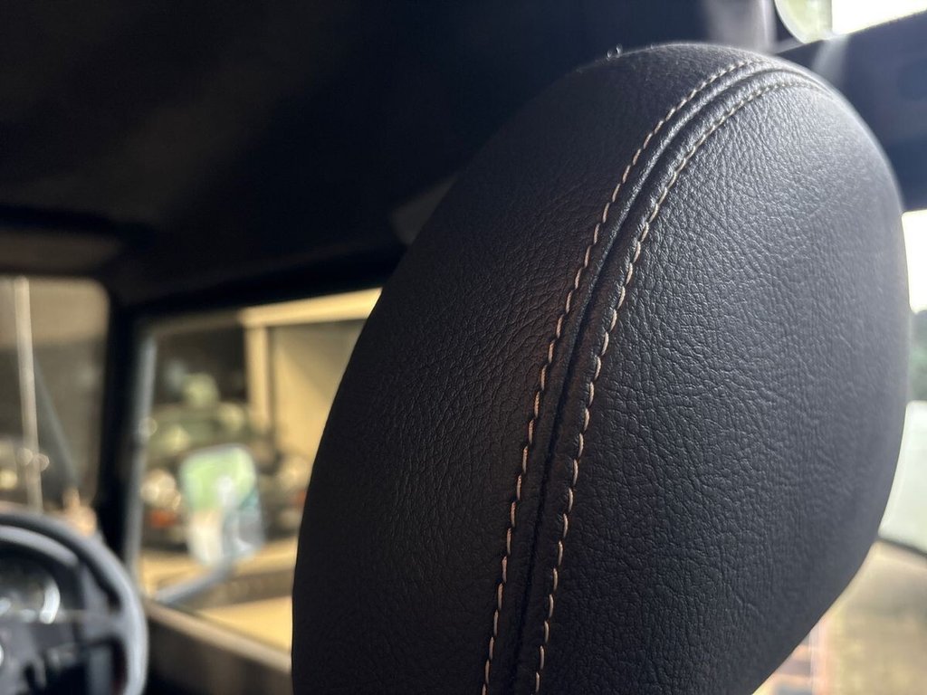 Used Land Rover Defender 2015 for sale - 76711586: Photo 26