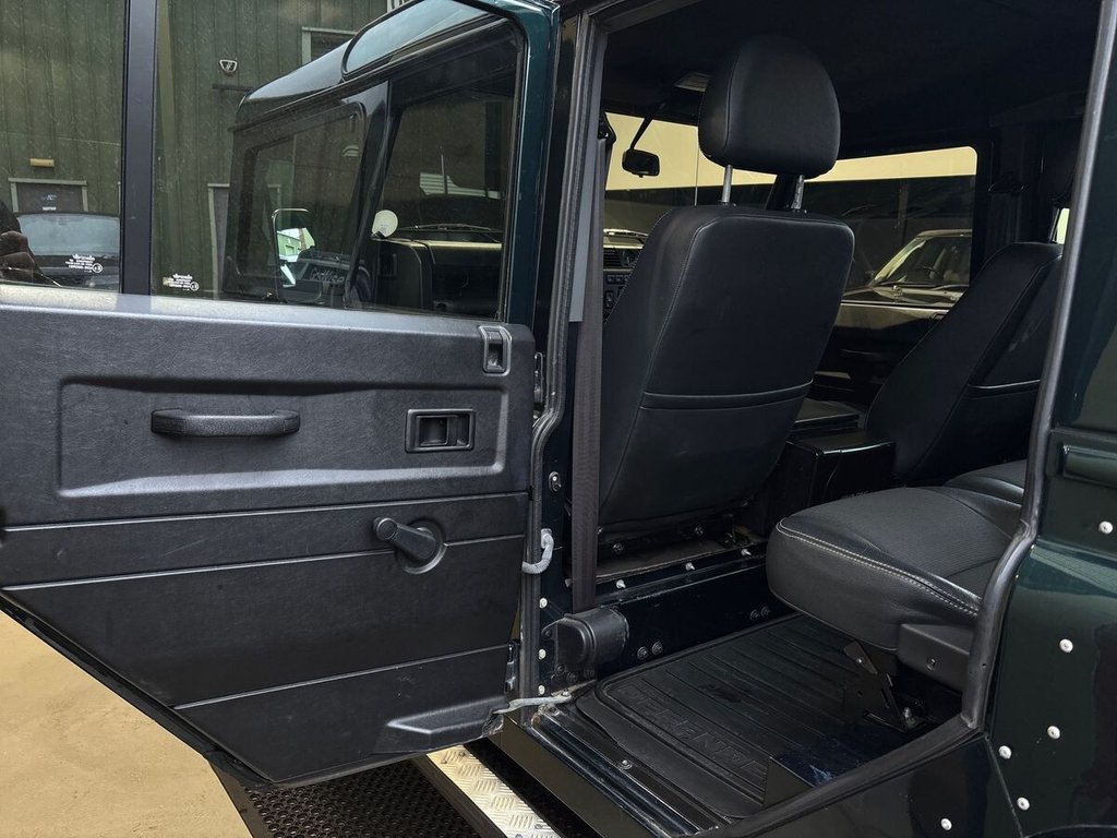 Used Land Rover Defender 2015 for sale - 76711586: Photo 29