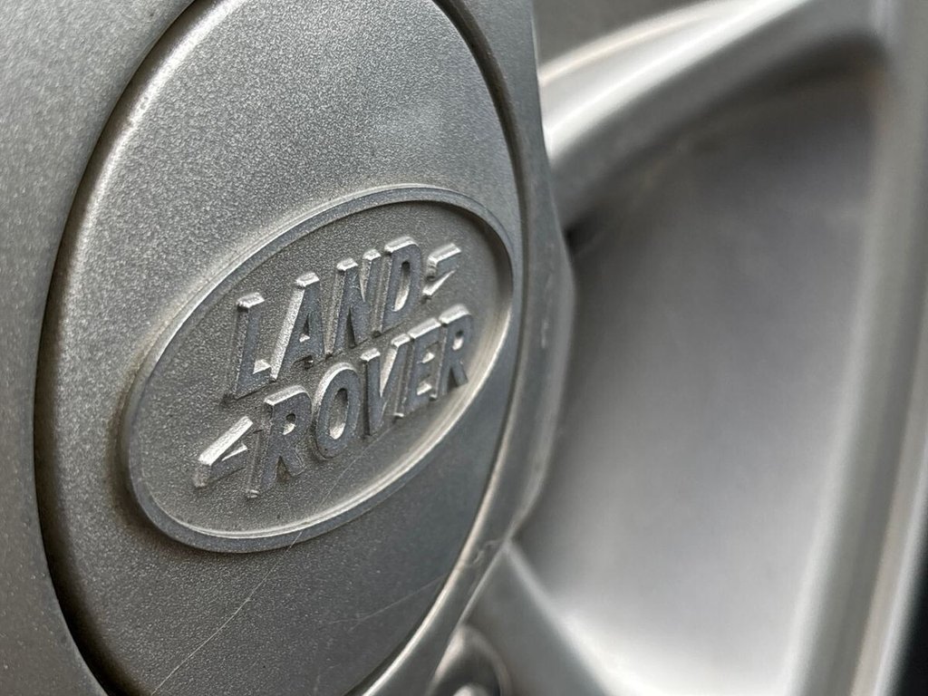 Used Land Rover Defender 2015 for sale - 76711586: Photo 32