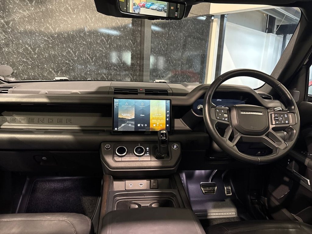 Used Land Rover Defender 2021 for sale - 77477571: Photo 11