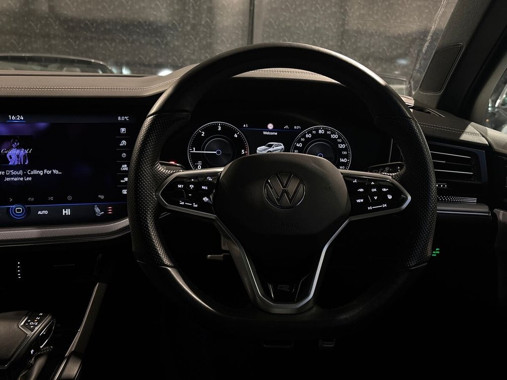 Used Volkswagen Touareg 2023 for sale - 76698278: Photo 14