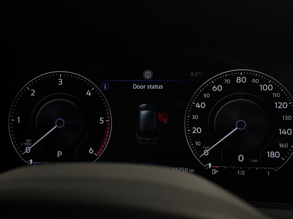 Used Volkswagen Touareg 2023 for sale - 76698278: Photo 15