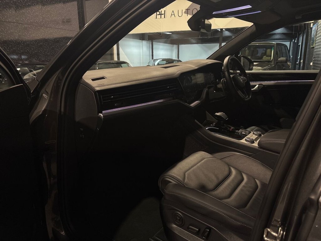 Used Volkswagen Touareg 2023 for sale - 76698278: Photo 37