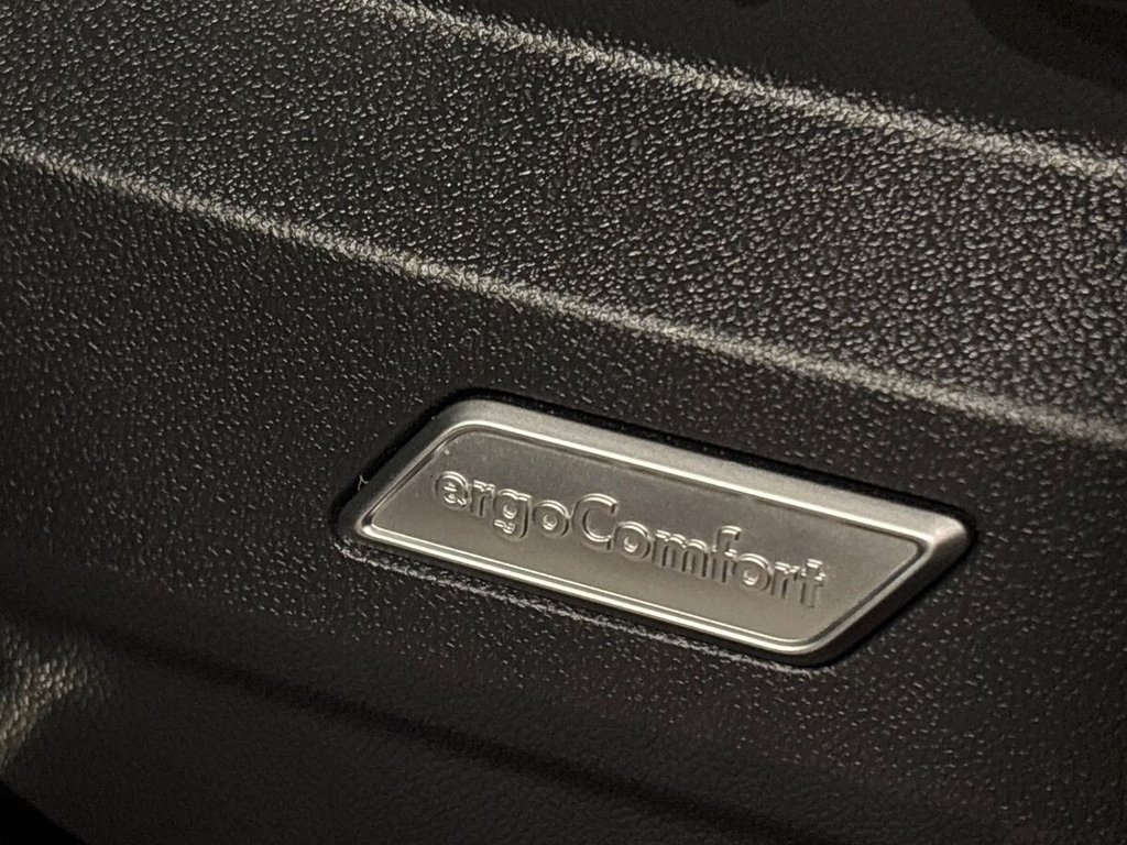 Used Volkswagen Touareg 2023 for sale - 76698278: Photo 40