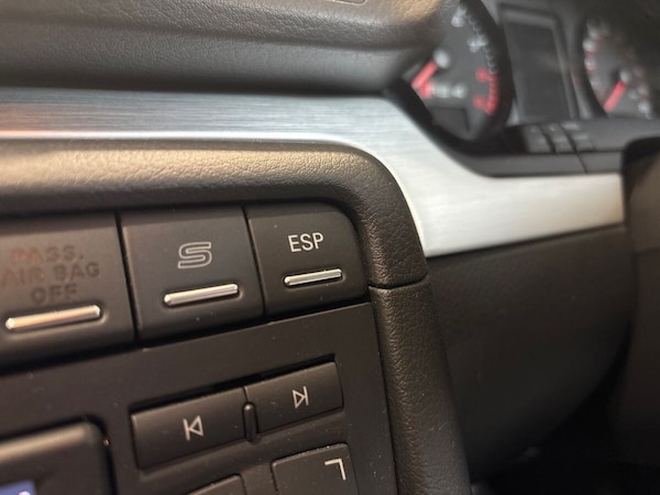 Used Audi RS4 2007 for sale - 76203102: Photo 30