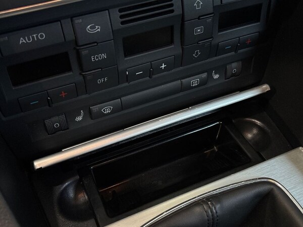 Used Audi RS4 2007 for sale - 76203102: Photo 31