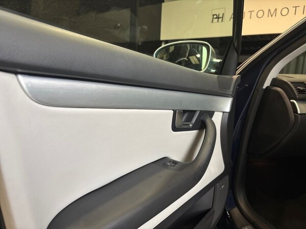 Used Audi RS4 2007 for sale - 76203102: Photo 36