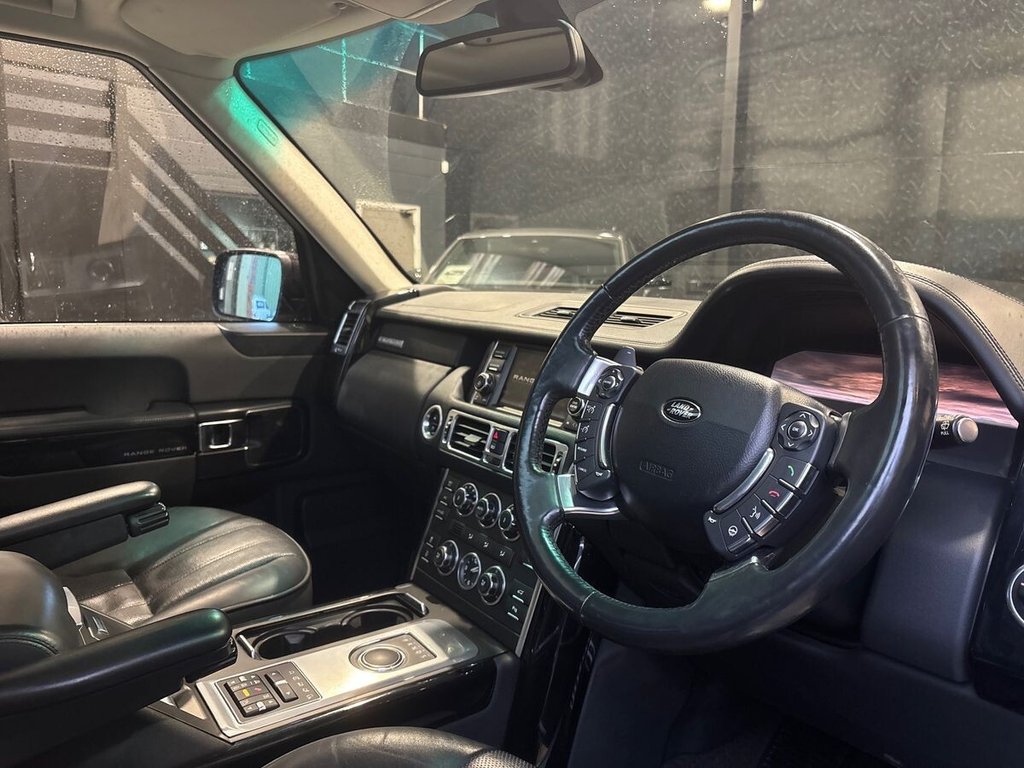 Used Land Rover Range Rover 2012 for sale - 76768229: Photo 2