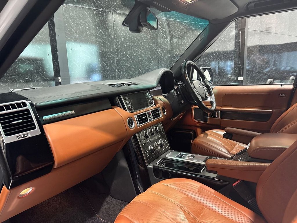 Used Land Rover Range Rover 2010 for sale - 76642069: Photo 11