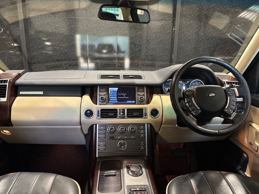 Used Land Rover Range Rover 2011 for sale - 78082613: Photo 11