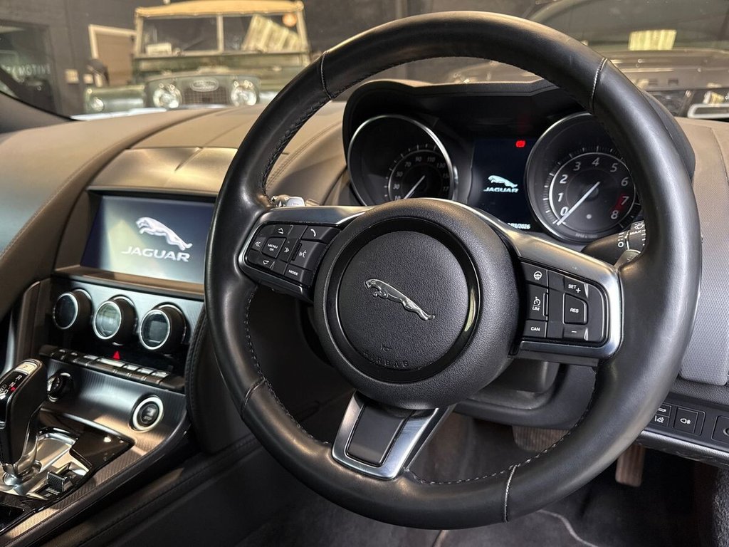 Used Jaguar F-Type 2018 for sale - 77991227: Photo 16