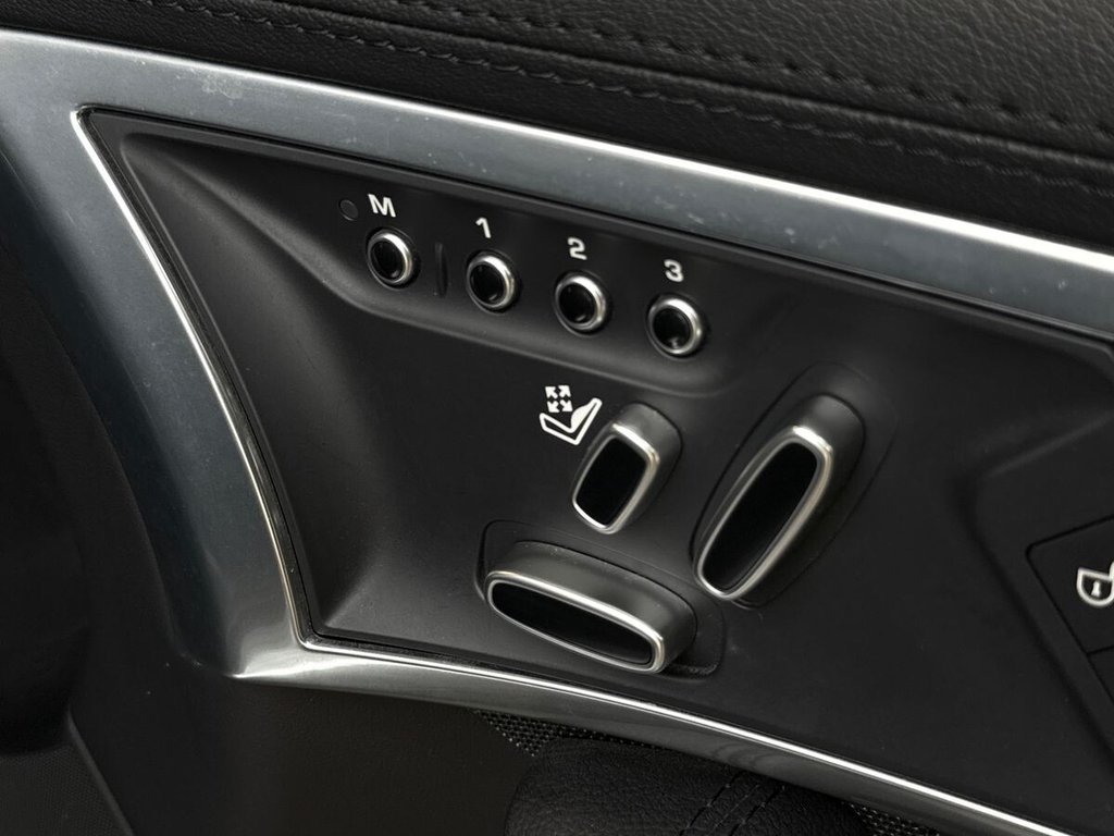 Used Jaguar F-Type 2018 for sale - 77991227: Photo 22