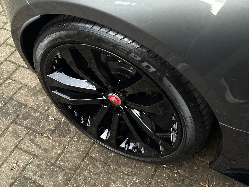 Used Jaguar F-Type 2018 for sale - 77991227: Photo 24