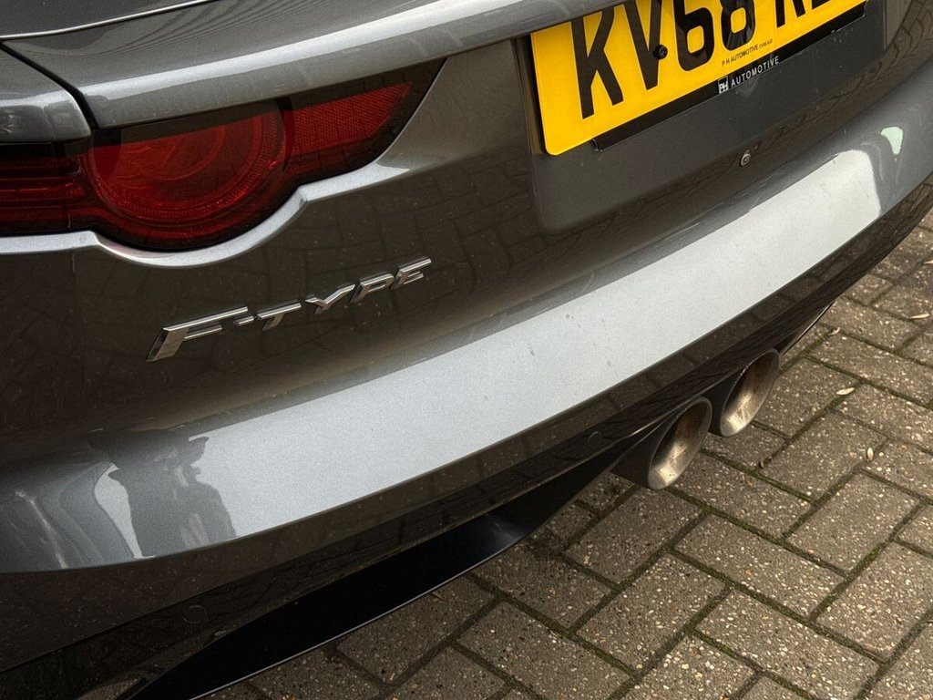 Used Jaguar F-Type 2018 for sale - 77991227: Photo 26