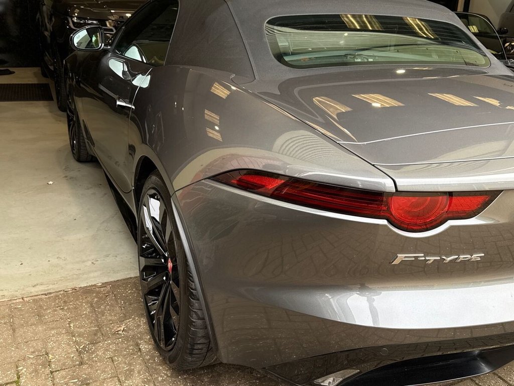 Used Jaguar F-Type 2018 for sale - 77991227: Photo 28