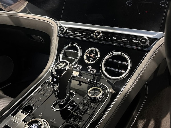 Used Bentley Continental 2019 for sale - 76313260: Photo 21