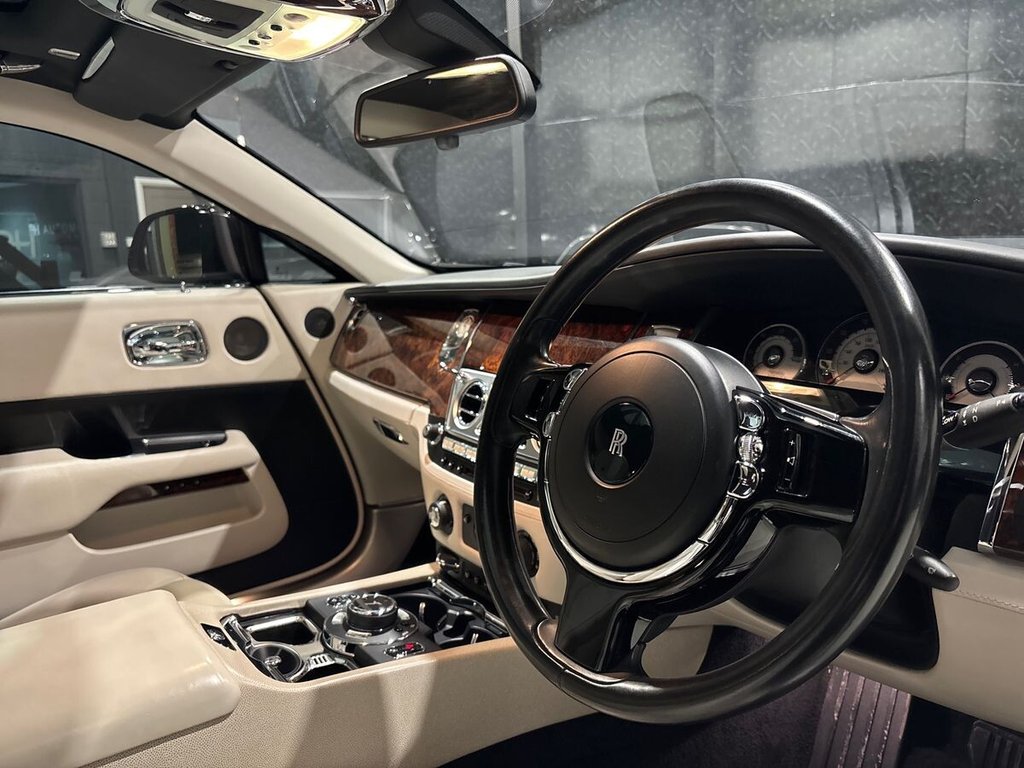 Used Rolls-Royce Wraith 2015 for sale - 76724668: Photo 2