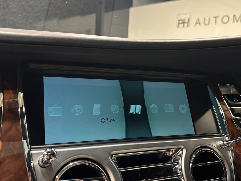 Used Rolls-Royce Wraith 2015 for sale - 76724668: Photo 46