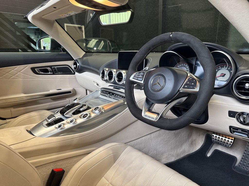 Used Mercedes-Benz AMG GT 2017 for sale - 76105926: Photo 2