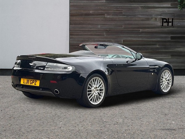 Used Aston Martin Vantage 2011 for sale - 75630434: Photo 3