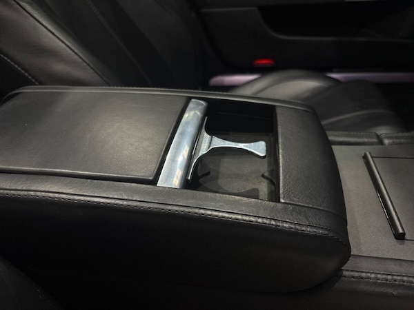 Used Aston Martin Vantage 2011 for sale - 75630434: Photo 42