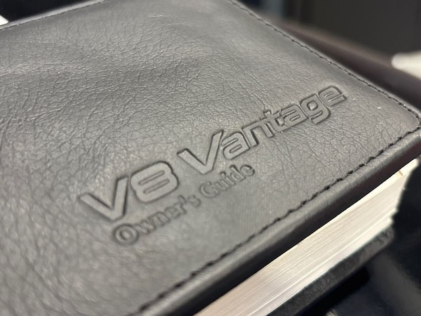 Used Aston Martin Vantage 2011 for sale - 75630434: Photo 44
