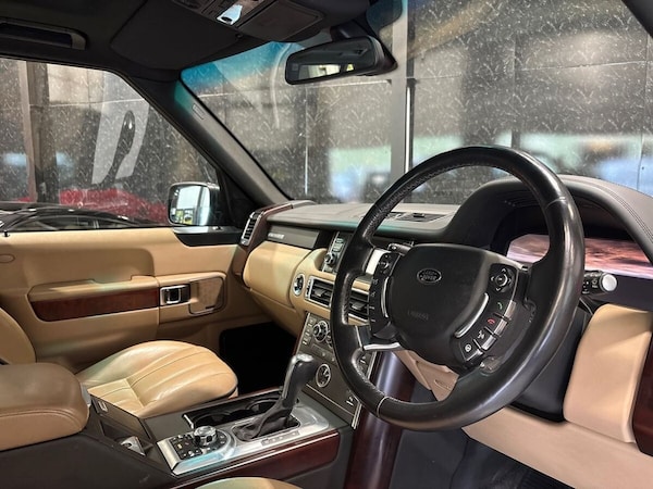 Used Land Rover Range Rover 2010 for sale - 75776923: Photo 2