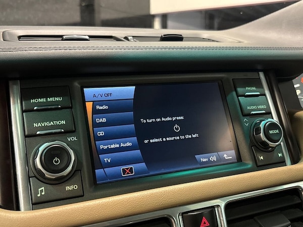 Used Land Rover Range Rover 2010 for sale - 75776923: Photo 45