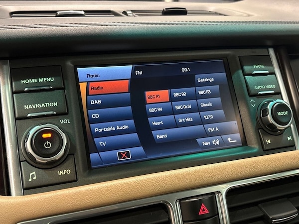 Used Land Rover Range Rover 2010 for sale - 75776923: Photo 49