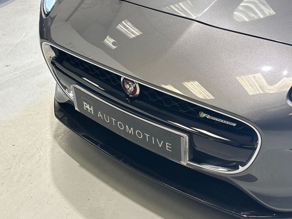 Used Jaguar F-Type 2018 for sale - 77572273: Photo 29